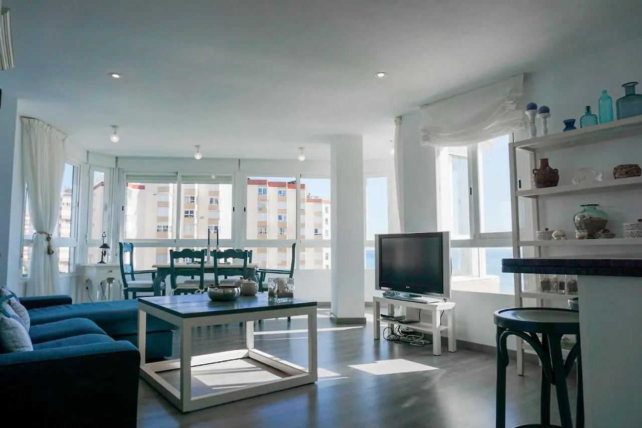 Wintowinrentals Amazing Apartment With Sea View contacts